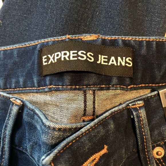 NWT! Express jeans leggings low rise. - Picture 4 of 10